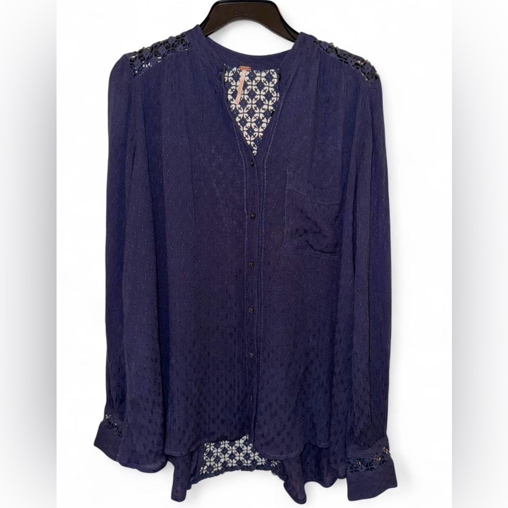 Free People Navy Lace Back Button Down Blouse – XS